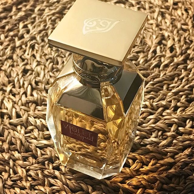 afnan-violet-bouquet