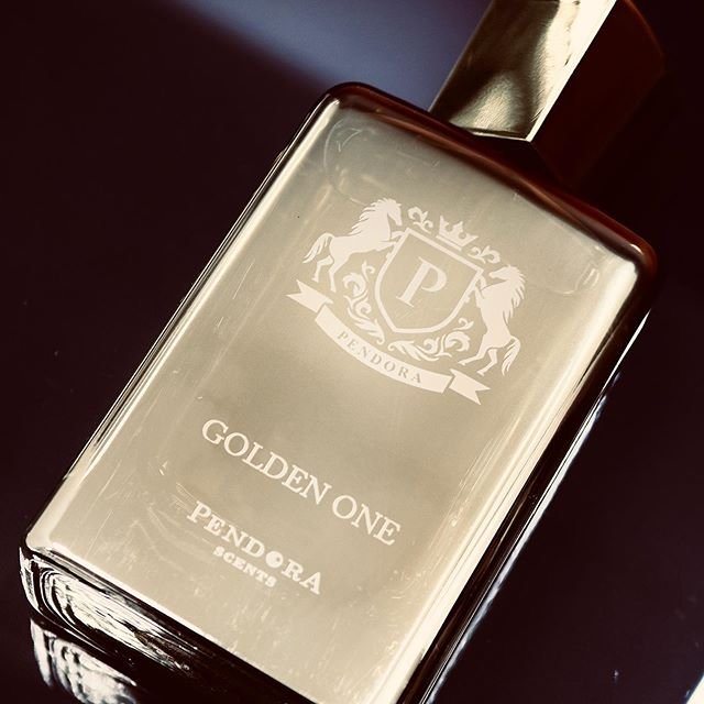 paris-corner-pendora-scents-golden-one